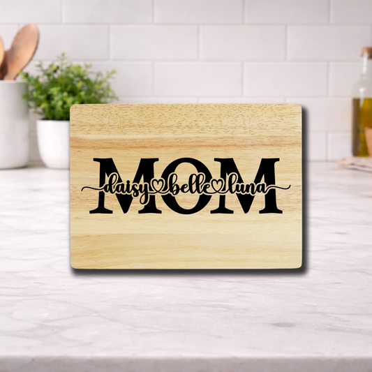 Personalized Mother’s Day Cutting Board with custom names engraved, perfect gift for Mom.